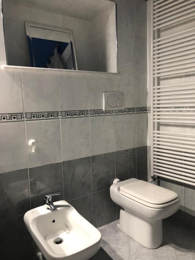 Camera Matrimoniale Privata Con Bagno Interno Vercelli Ngoại thất bức ảnh